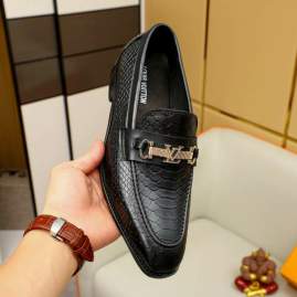 Picture of Louis Vuitton Shoes _SKULVsz38-44067513861